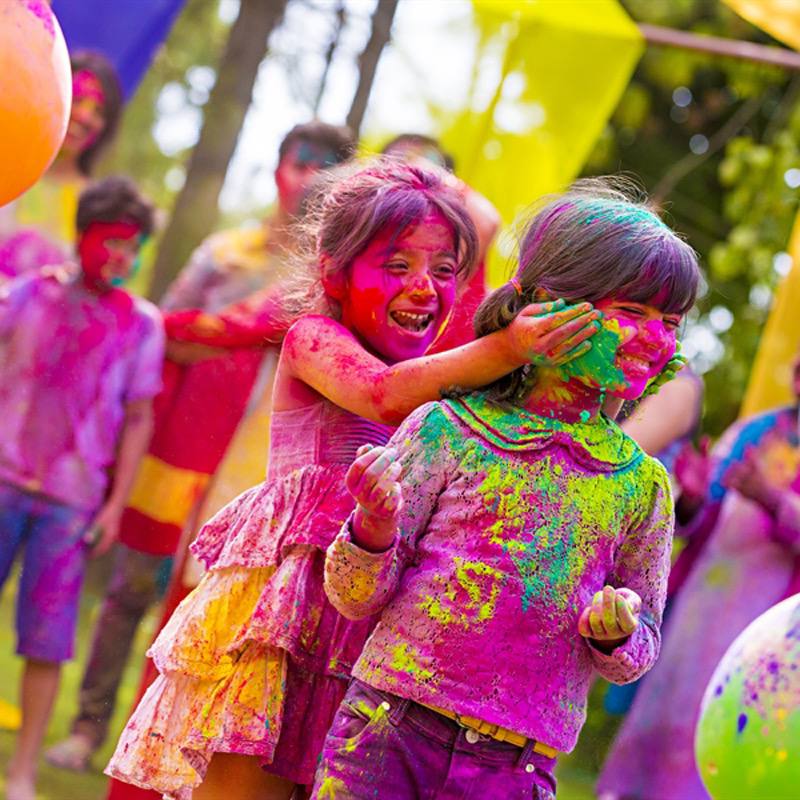 Праздник красок Holi